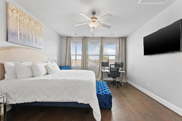 4050 Shackleton Court, Iowa Colony, TX 77583