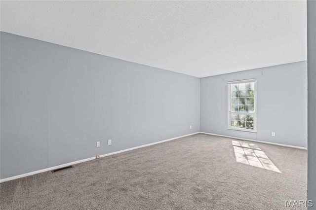 10381 Oxford Hill Drive 1, St Louis, MO 63146