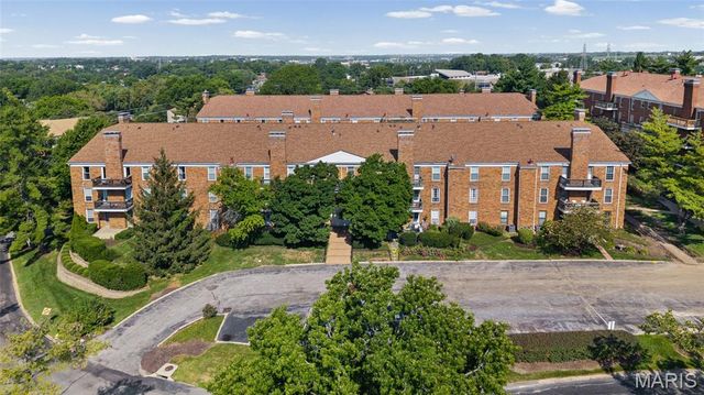 10381 Oxford Hill Drive 1, St Louis, MO 63146