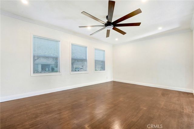 750 W 118th, Los Angeles, CA 90044