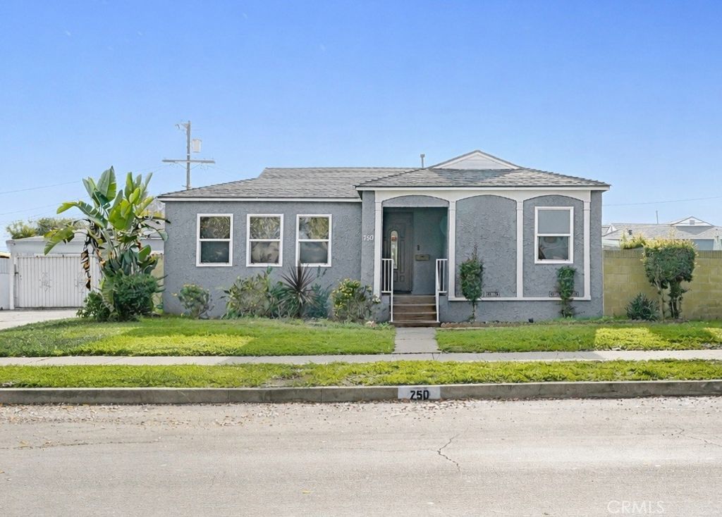 750 W 118th, Los Angeles, CA 90044