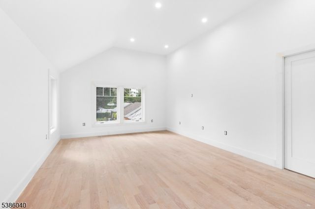 1287 Oxford Ln, Union Twp., NJ 07083