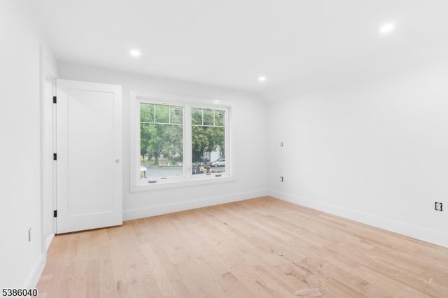 1287 Oxford Ln, Union Twp., NJ 07083