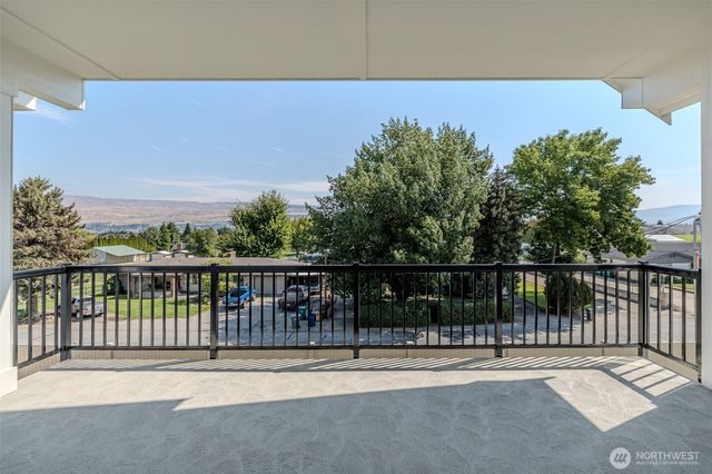 960 Wayne Lane, Wenatchee, WA 98801