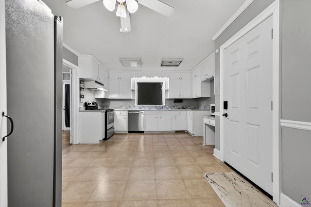 3057 Ridge Avenue, Macon, GA 31204