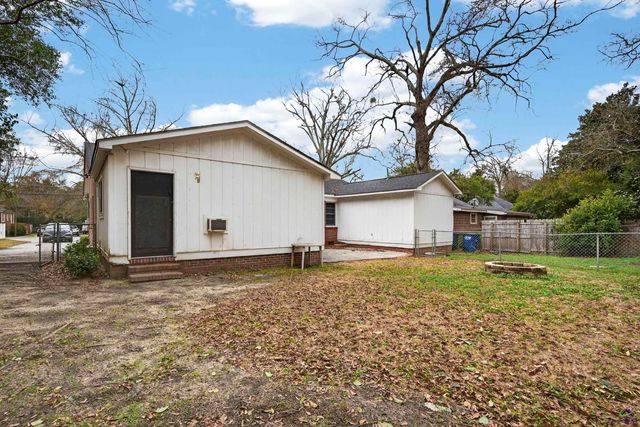 3057 Ridge Avenue, Macon, GA 31204