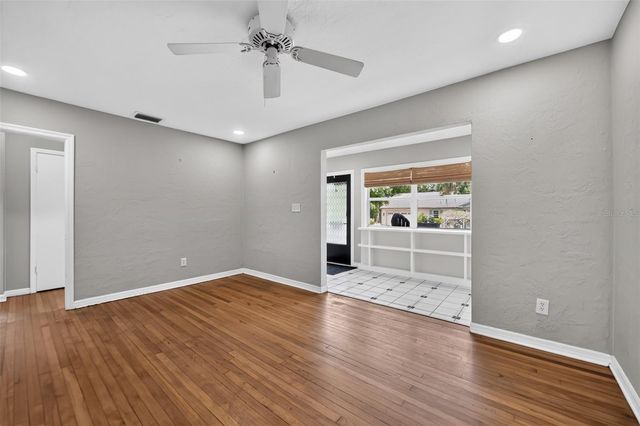 2732 NEWARK WAY, Orlando, FL 32803