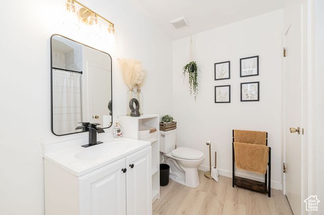 5304 S 3100 W, Roy, UT 84067
