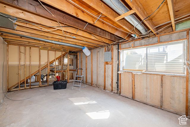 5304 S 3100 W, Roy, UT 84067