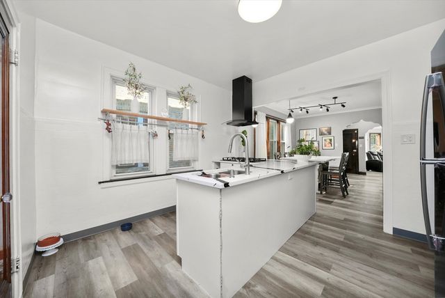 4928 W Altgeld Street, Chicago, IL 60639