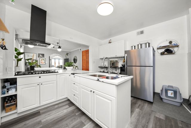 4928 W Altgeld Street, Chicago, IL 60639