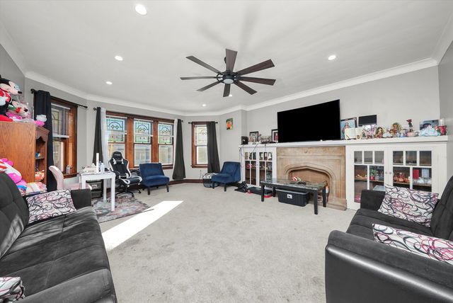 4928 W Altgeld Street, Chicago, IL 60639