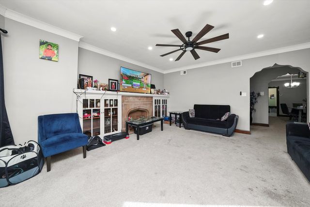 4928 W Altgeld Street, Chicago, IL 60639