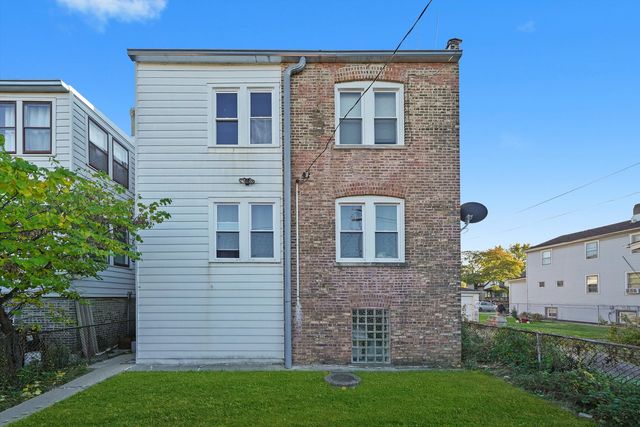4928 W Altgeld Street, Chicago, IL 60639