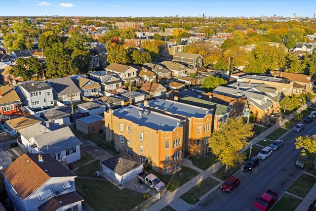 4928 W Altgeld Street, Chicago, IL 60639
