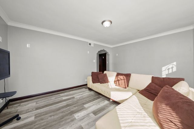 4928 W Altgeld Street, Chicago, IL 60639