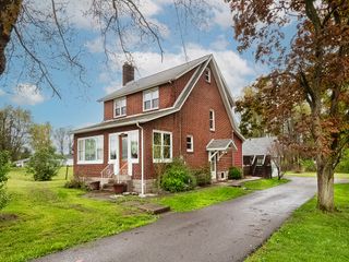 385 N Pike Rd, Winfield Twp, PA 16055