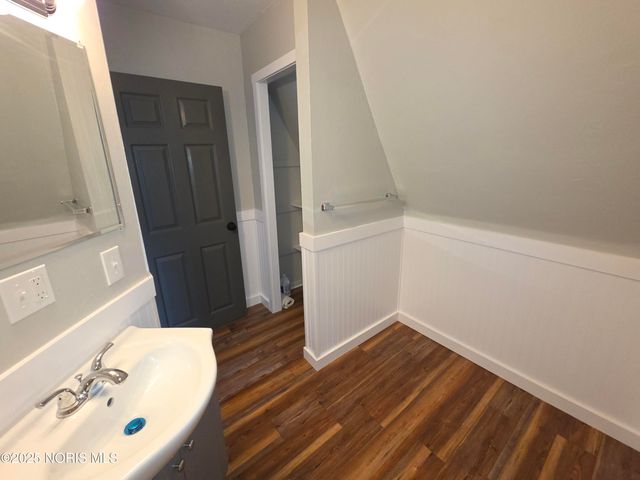 1833 Ottawa Drive, Toledo, OH 43606