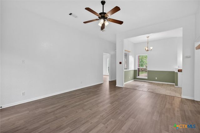 303 Rodeo Circle, Copperas Cove, TX 76522