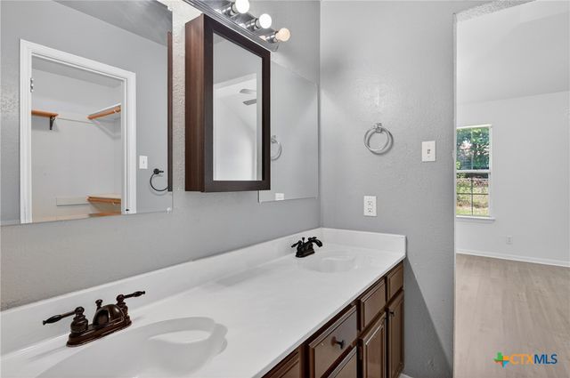 303 Rodeo Circle, Copperas Cove, TX 76522
