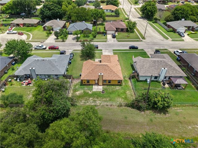 303 Rodeo Circle, Copperas Cove, TX 76522
