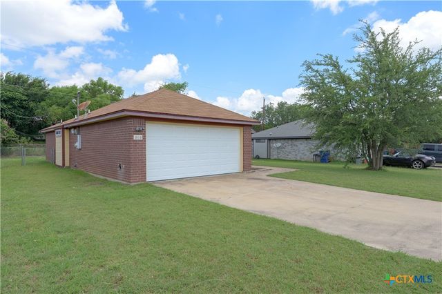 303 Rodeo Circle, Copperas Cove, TX 76522