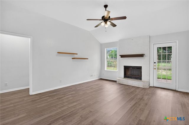 303 Rodeo Circle, Copperas Cove, TX 76522