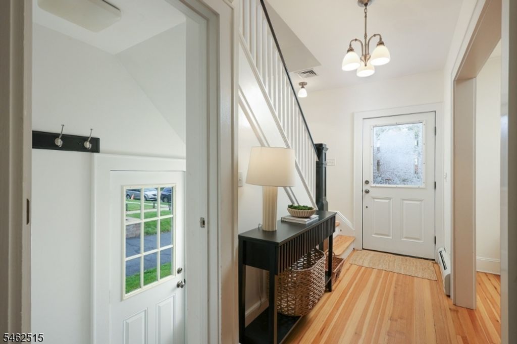 528 Downer Street, Westfield Town, NJ 07090 — photo 4