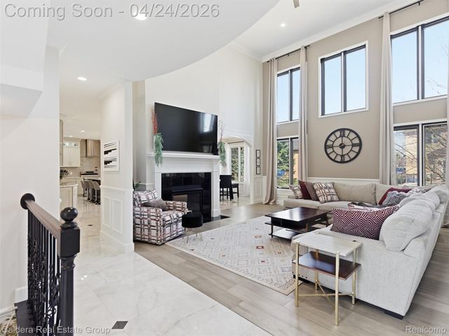 7219 Vista Drive, Shelby Charter Township, MI 48316