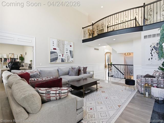 7219 Vista Drive, Shelby Charter Township, MI 48316