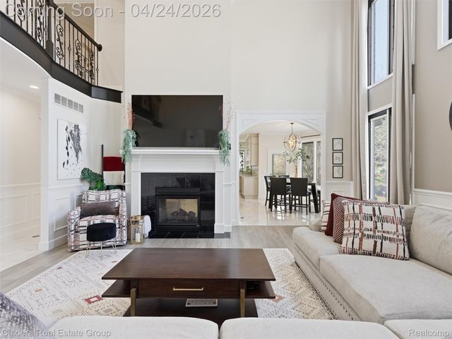 7219 Vista Drive, Shelby Charter Township, MI 48316
