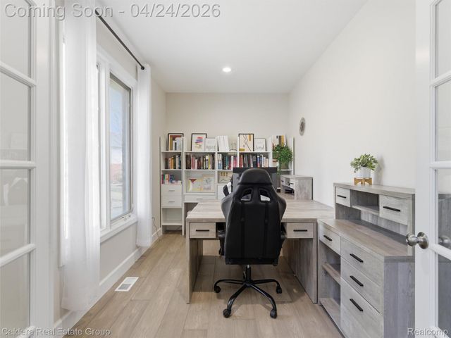 7219 Vista Drive, Shelby Charter Township, MI 48316