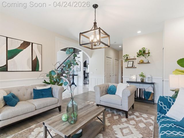 7219 Vista Drive, Shelby Charter Township, MI 48316