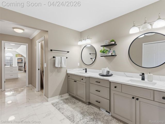 7219 Vista Drive, Shelby Charter Township, MI 48316