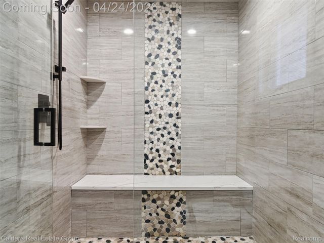 7219 Vista Drive, Shelby Charter Township, MI 48316