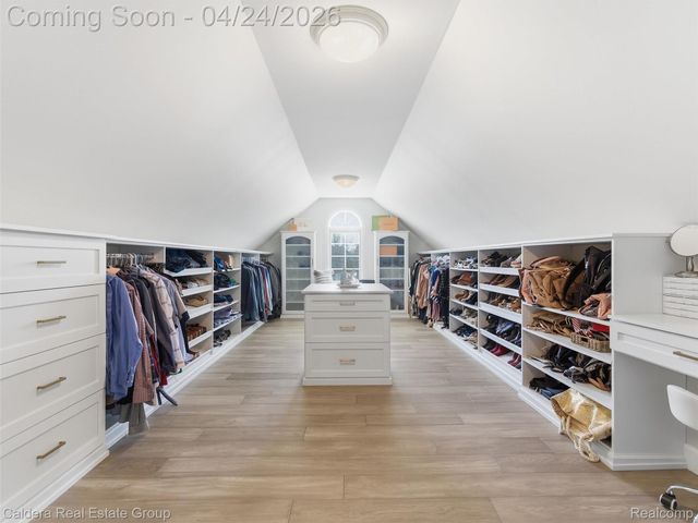 7219 Vista Drive, Shelby Charter Township, MI 48316