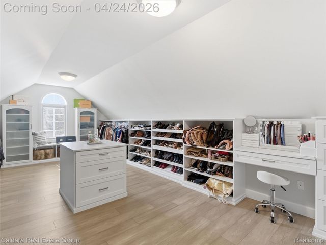 7219 Vista Drive, Shelby Charter Township, MI 48316