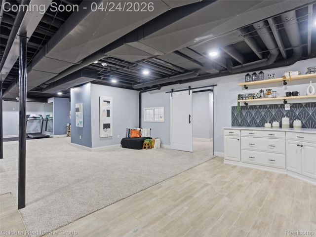 7219 Vista Drive, Shelby Charter Township, MI 48316