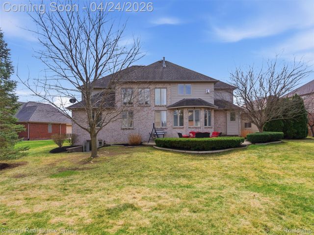 7219 Vista Drive, Shelby Charter Township, MI 48316