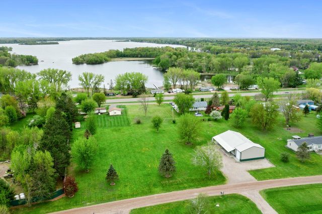 11330 Lakeview Heights Road, Pine City, MN 55063