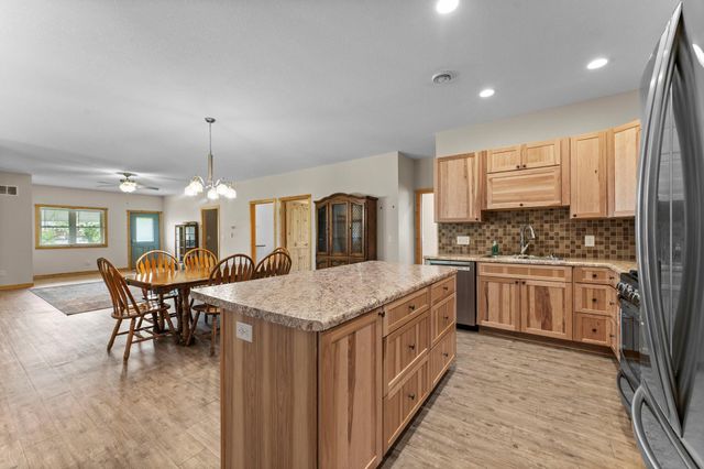 11330 Lakeview Heights Road, Pine City, MN 55063