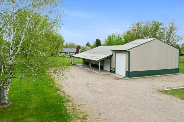 11330 Lakeview Heights Road, Pine City, MN 55063