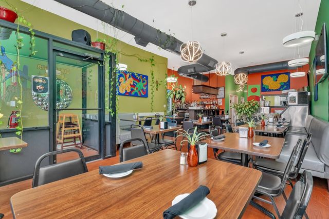 2237 N Western Avenue, Chicago, IL 60647