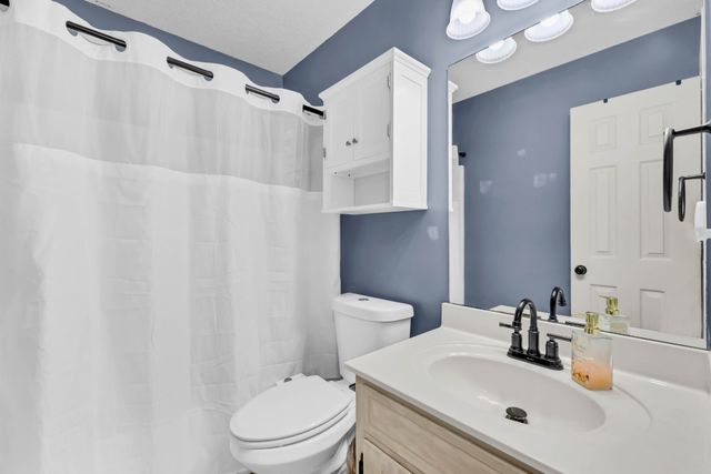 1760 Butternut Dr, Clarksville, TN 37042