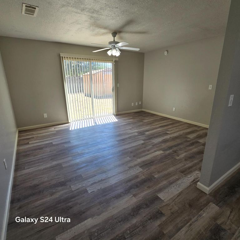 Image 4 of property listing at 27148 Stanford Avenue, Madera, CA 93637