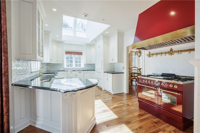 509 Allens Creek Road, Pittsford, NY 14618