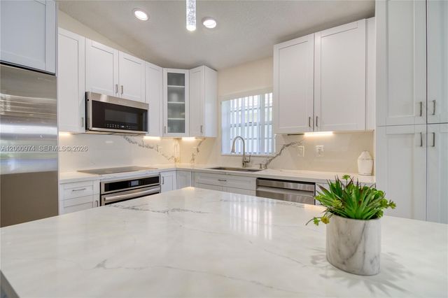 17676 SW 6th Ct, Pembroke Pines, FL 33029