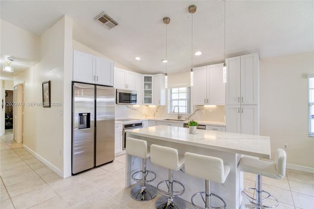 17676 SW 6th Ct, Pembroke Pines, FL 33029