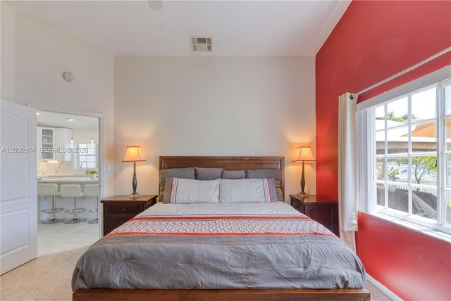 17676 SW 6th Ct, Pembroke Pines, FL 33029