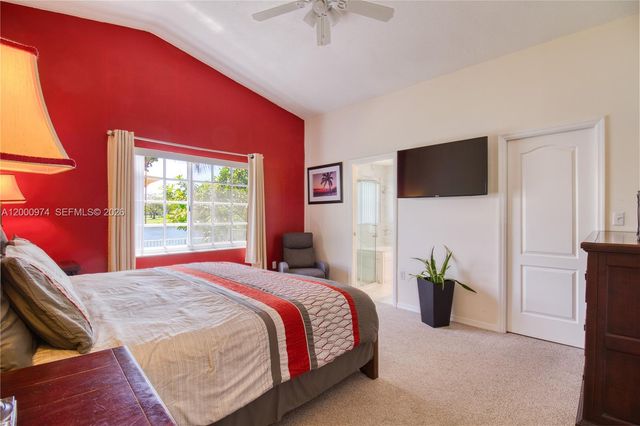 17676 SW 6th Ct, Pembroke Pines, FL 33029